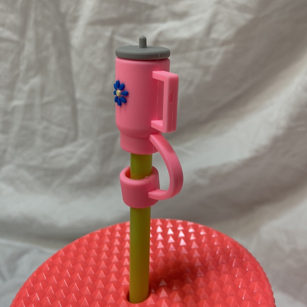 SHEIN 2 silicone straw cover cap for Stanley Cup. Pink & gray straw toppers. - Picture 4 of 15